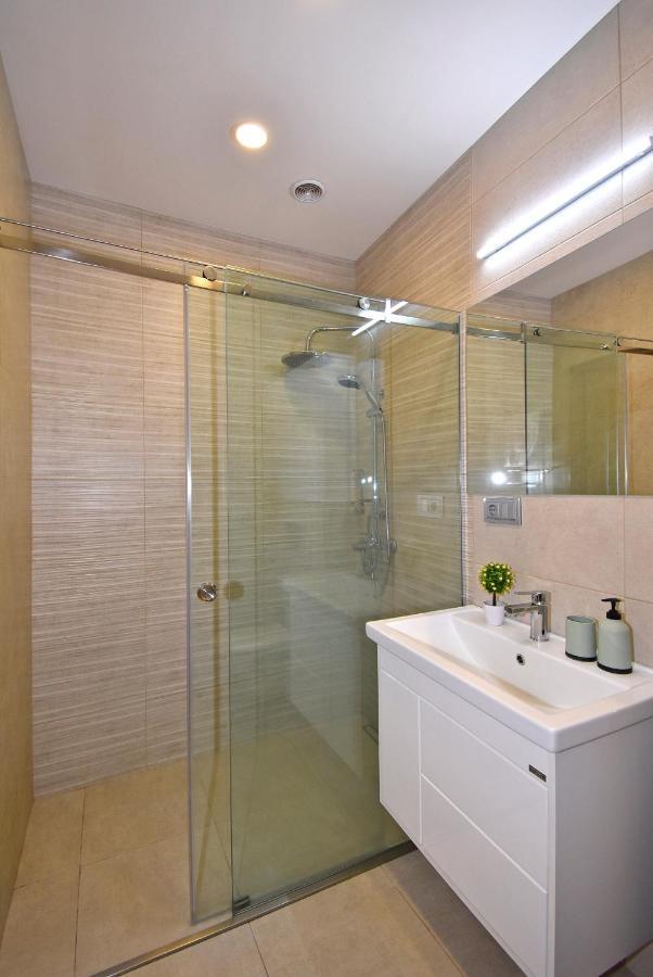 Home4You City Center Apartments Yerevan Luaran gambar