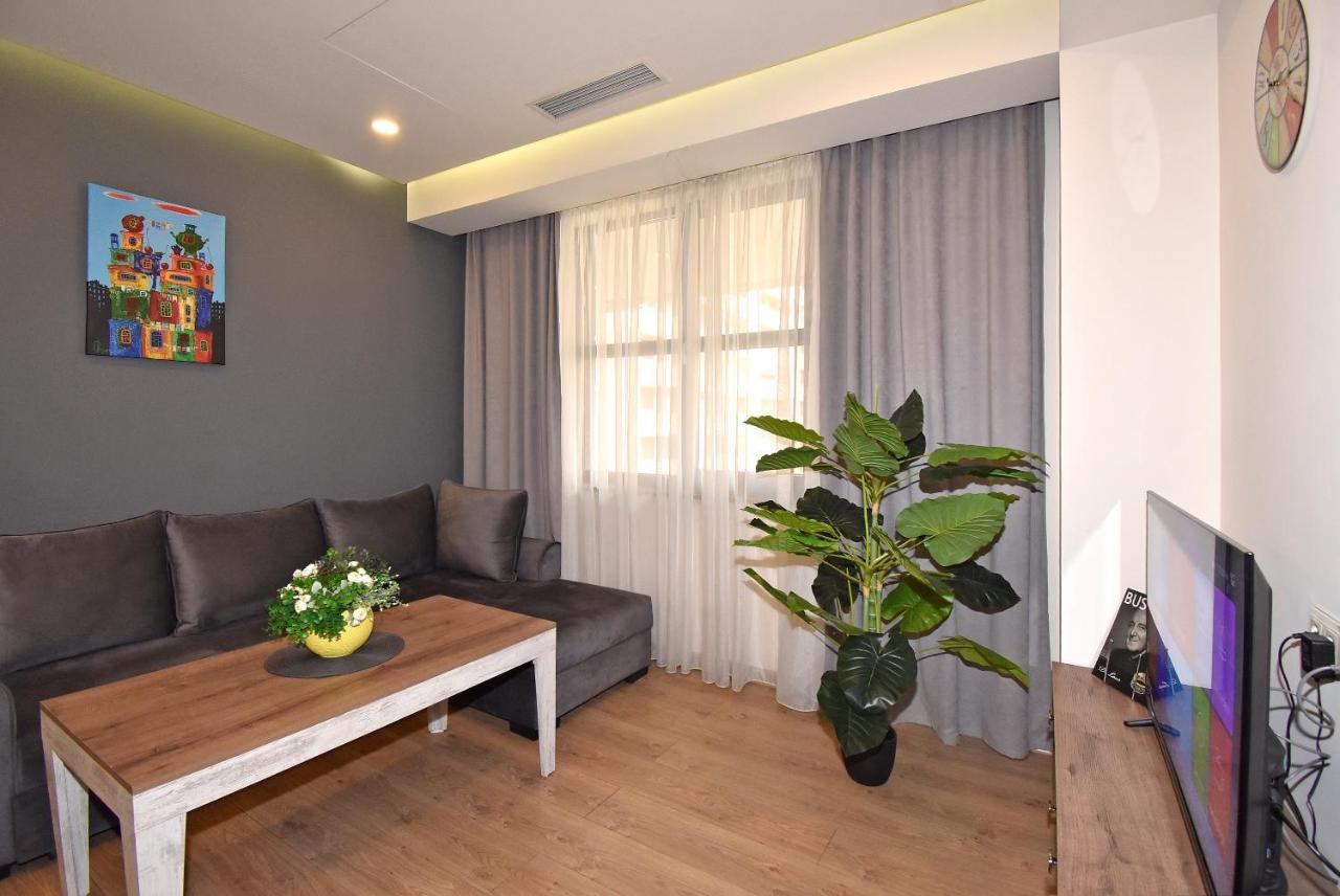 Home4You City Center Apartments Yerevan Luaran gambar